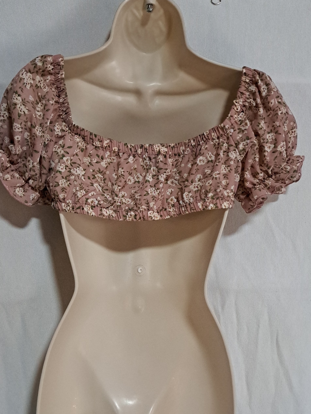 Halter Top - Picture 3 of 6